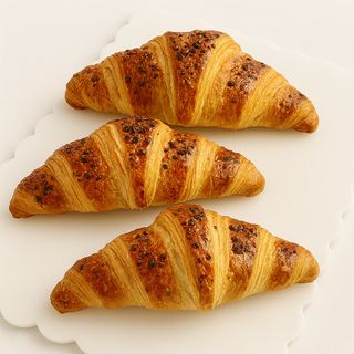 2x Croissant Com Recheio de Chocolate