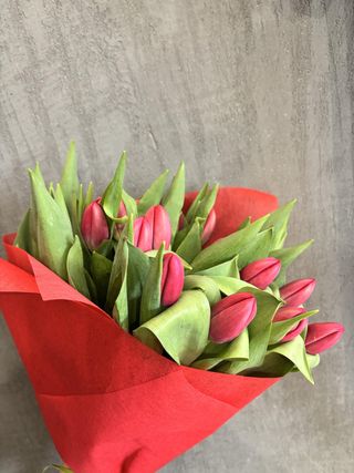 Bukiet tulipanów w kolorze czerwonym