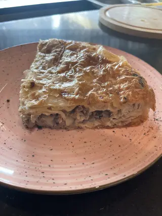 Burek sa mesom