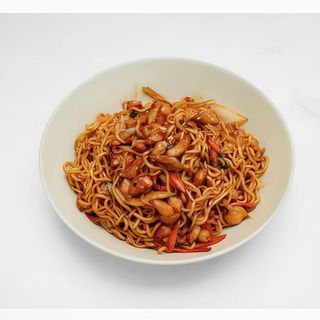 Yakisoba con pollo