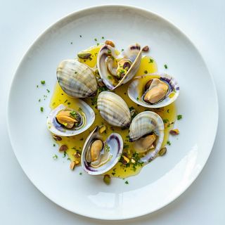 Chitarra vongole e pistacchio