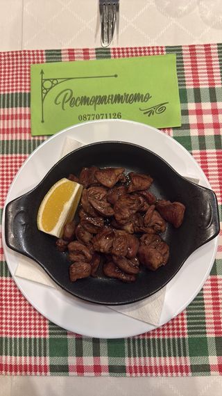 Пилешки сърчица в масло на тиган със соев сос