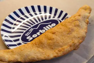 Cappello di Pulcinella