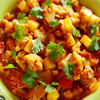 Aloo Cauli Tarkari/Cauliflower with potatoes