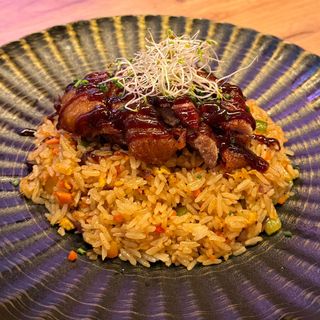 ARROZ JAZMIN SALTEADO CON PATO PEKÍN
