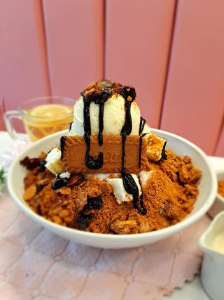 Lotus Bingsu