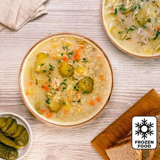 Mrożona Zupa Ogórkowa Z Kurczakiem 400g