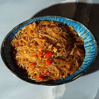 Spaghetti di soia piccante  con maiale