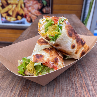 Тортила с хрупкаво пиле (300г)