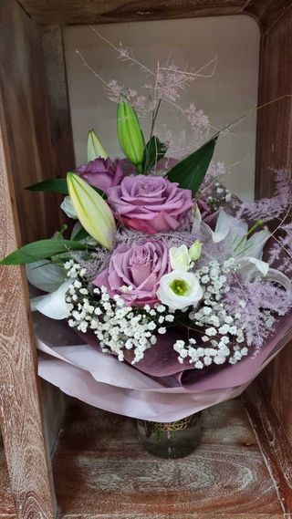 Buket ljiljan - ruže