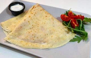 Slana palačinka sa pečenicom