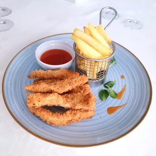 Salata cu pui crispy