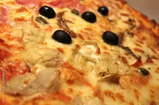 Pizza Au Thon Grande