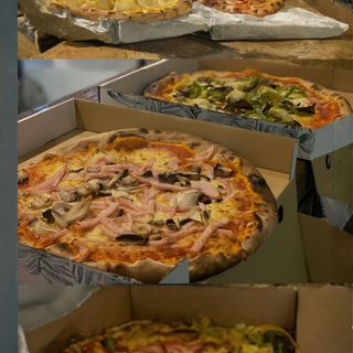 Pizza Ricca