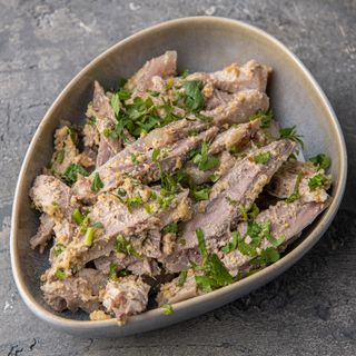 მუჟუჟი ნიგვზით ხბო (200 გრ.)