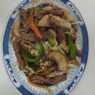 Chop suey de ternera