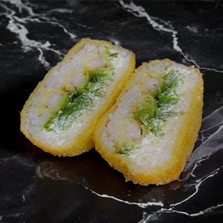 Sushi  burger  z  krewetką