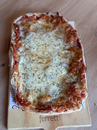 Pizza Margherita- 34 cm.