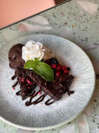 BOM BOM BROWNIE
