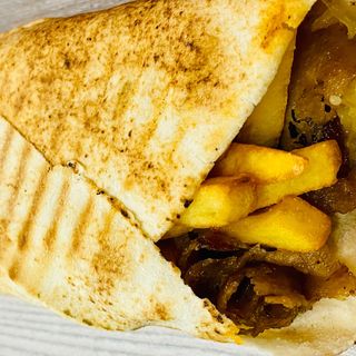 Kebab z frytkami duży