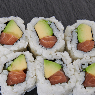 Sake avocado Roll 8 pezzi 
