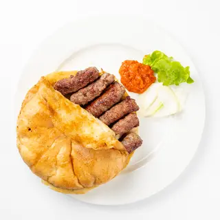 Čevapčići u lepinji