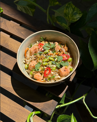 Рисова лапша з лососем (400г)