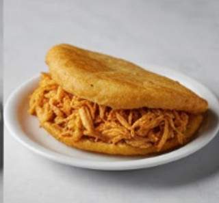 Empanada Venezolana De Pollo (1 Ud.)