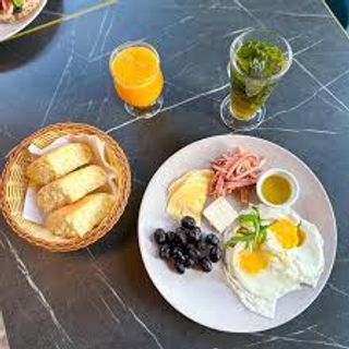 Petit Déjeuner Chamali