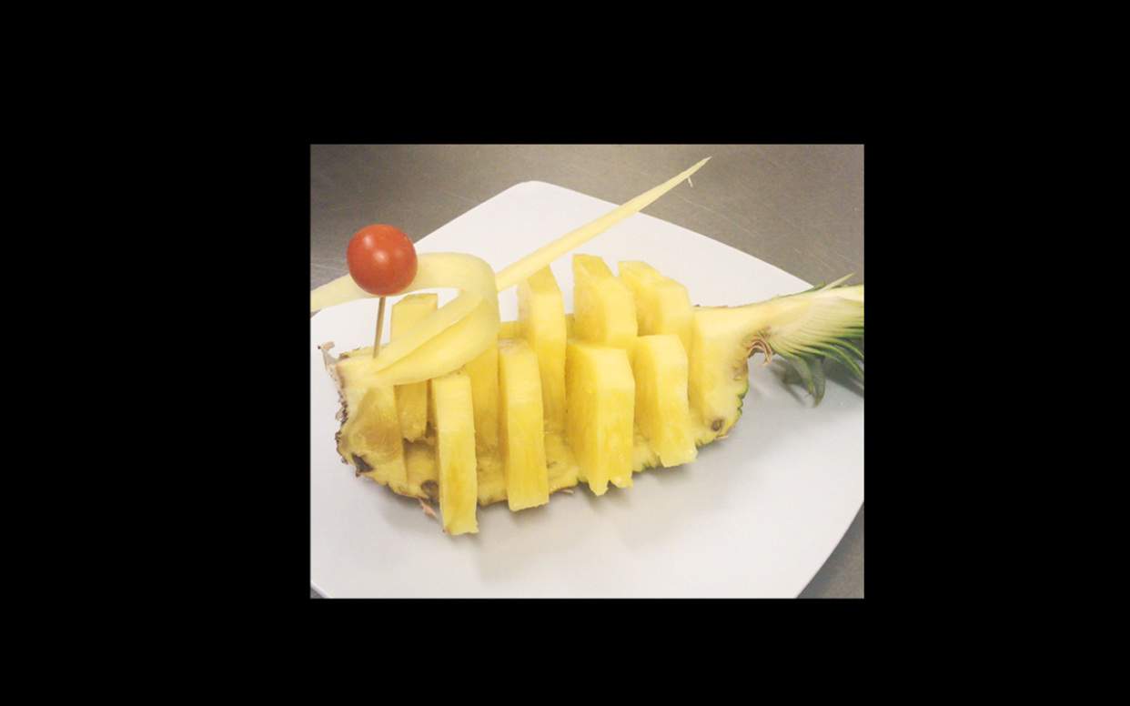D3. Ananas