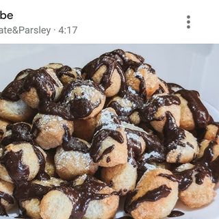 Gnocchi  di patate   con nutella zucchero  polvere 