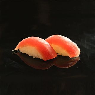 81. Nigiri De Atún (2 Uds.)