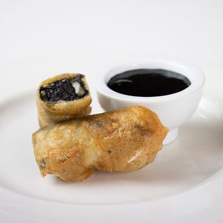 Crepes Fritos De Chipirón En Su Tinta (3 Uds.)