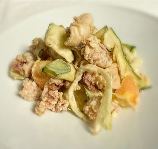 Frittura di totani, mazzancolle e verdure