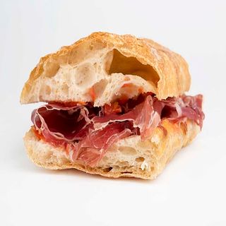 Bocadillo Coca De Cristal Y Paletilla Ibérica 