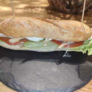 BOCADILLO VEGETAL