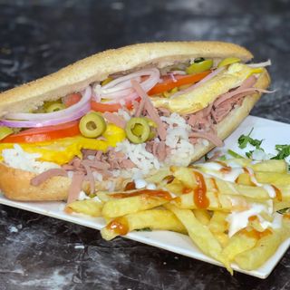 Omelette Luncheon Salade Frites 