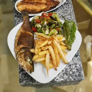 Plat Poissons Dourade