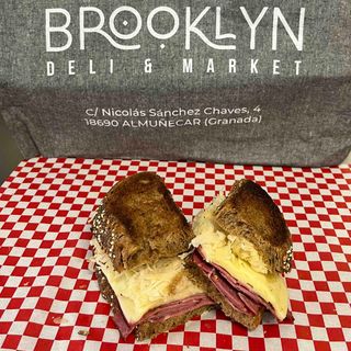 Pastrami Reuben - Chicago Style