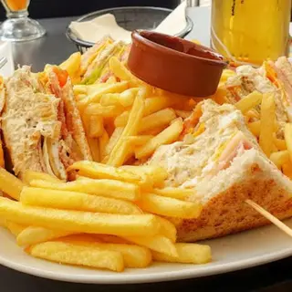 Sándwich De Pollo