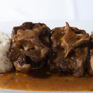 Rabo de toro estofado