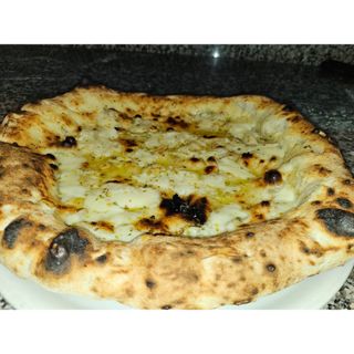 Pizza blanca 4 formaggi (33 cm.)