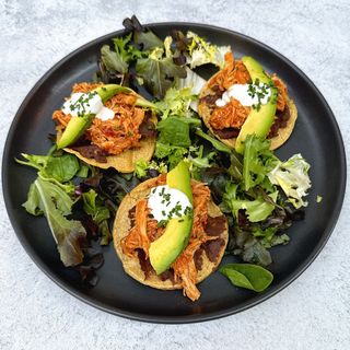 Tacos de Tinga de Pollo