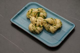 Пампушки паровые с луком