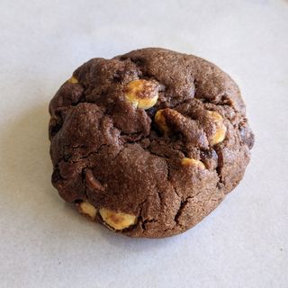 Dark Chocolate Chips and White Chocolate