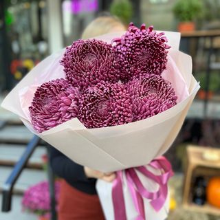 Букет з 5-ти хризантем 