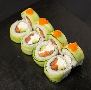 Філадельфія грін з копченим лососем (8шт/290г)