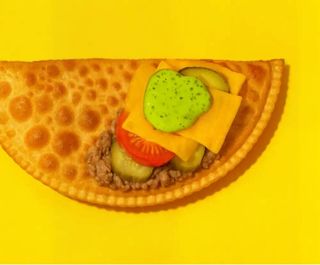 CZEBUREK CHEESEBURGER