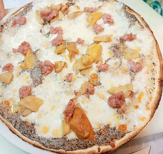 Pizze groumet tartufata (33 cm.)