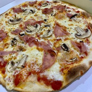 Pizza Prosciutto E Funghi